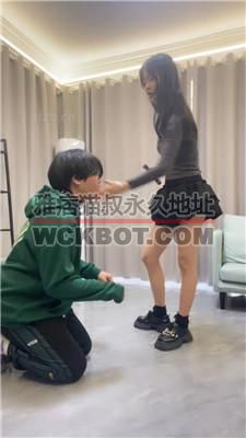 【素人挖掘机】台球厅助教S-胯下辱鞭打sp/踢裆踩踏 bf39041