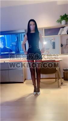 【女巫大人】运动鞋白袜踩狗爪/黑丝高跟虐/鞋抽耳光/灌圣水 bf40562