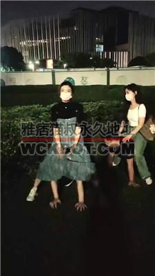 【甘露S】双S-双奴-深夜户外-骑马/舔脏鞋臭袜/踩踏【双视角版】 bf40584