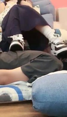 【不期而遇】鞋底下的人体地毯/裙底羞辱 JS240719-3