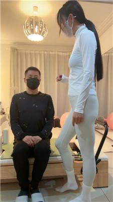 【苒溪】普拉提女教练白袜踩虐【双视角版】 bf43801