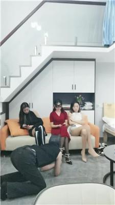 【珂儿小主】3S姐妹花-轮流全体重踩踏 bf44744