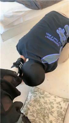 【子熙】学生S-运动鞋白袜舔/鞭打/吃袜子/踩踏骑狗背 bf44762