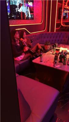 【文文文文】KTV聚会群调群虐[中]【三视角版】 bf45823