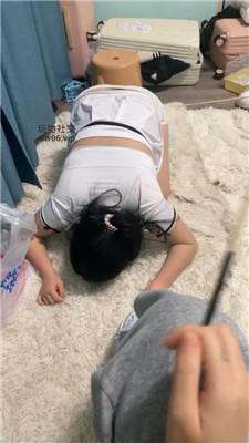 【白兔】闺蜜磕头求虐 JS241128-33