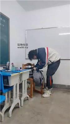 【魔鬼天使】场景剧情-教室惩罚学生贱奴 JS241215-13