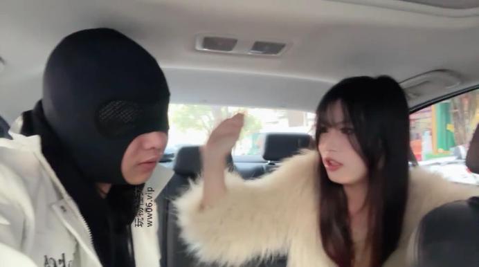 【素人挖掘机】路边开发车内调-长靴肉丝脚蹂躏 JS241226-3