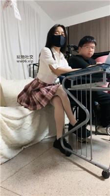 【月月小公主】JK学姐用白丝美腿诱惑学弟 bf49264