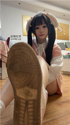 【六六】耐克运动鞋臭脚炸    250127-18