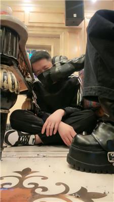 【文文文】开发素人脏鞋碾压蹂躏【上】 JS250204-28