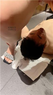 【jenn】情侣主虐绿帽-海底捞包厢-续集【双视角版】 bf50081