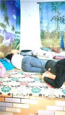 【银南女帝】偷舔脚的下场 JS250401-3