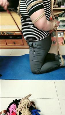 【安心】五花大绑强制虐打 JS250402-18