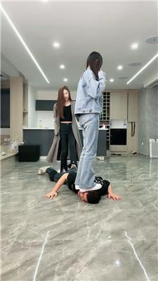 【麋鹿银儿】双S全程压迫-踩头/助跑踢裆 bf52602