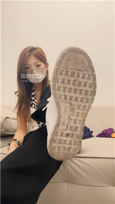 【77】sb贱狗爬进来    250731-35