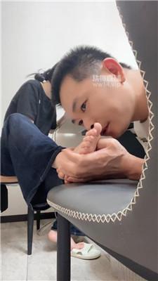 【小骚】伺候素人妹妹 JS250909-17