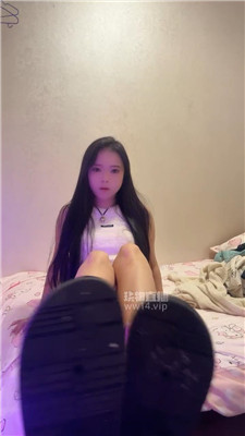 【恩恩】人字拖裸足辱骂    250921-15