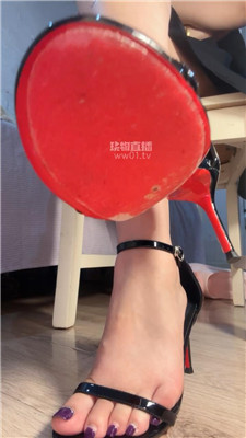 【咬猫】绿帽乳母    251001-28