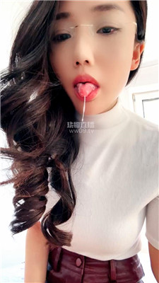 【墨轩】裸足盯S    251208-12