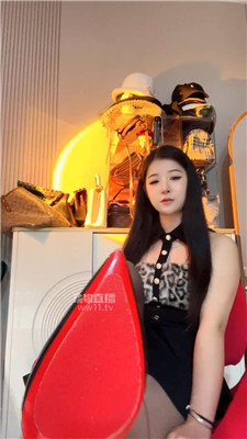 【隐世】绿帽女神竟是夜店小妹    260127-28