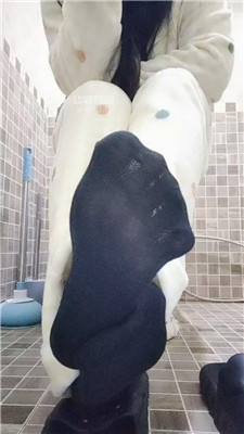 【草莓喵】黑白棉袜裸足羞辱侧狗    260131-3