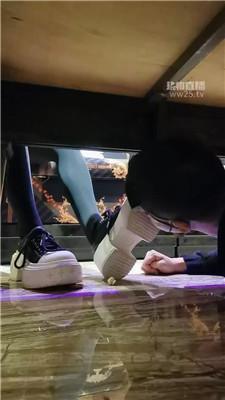 【吴恩】KTV-陪酒公主桌底调 JS260305-1