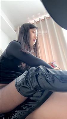 【兰主人】高跟长靴踩废物 JS260309-11