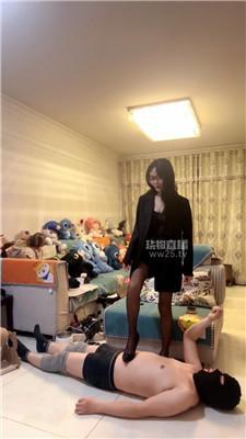 【蜜糖情侣】藤条狠抽-滴蜡-高跟踩 bf61409