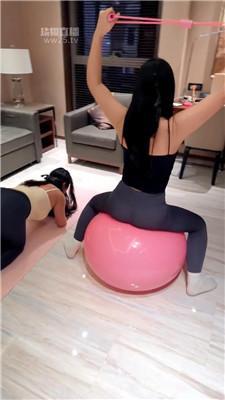 【楠熙】瑜伽裤白袜虐双母狗 bf61467