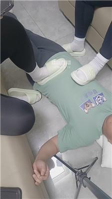 【琼菲s情侣主】白袜踩绿帽 JS260312-23