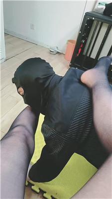 【淘淘】黑丝高跟踩踏圈养狗 JS260319-11