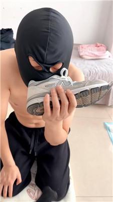 【乐乐】过来伺候主人起床-黑棉袜辱 JS260319-6