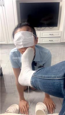 【合肥宇王】白袜脚玩虐骚母狗 JS260401-24