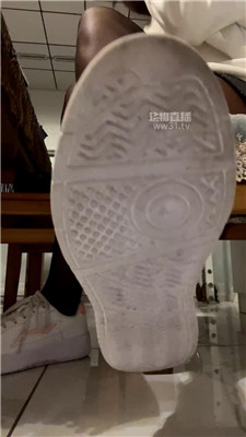 【萱萱子】脏鞋口水黑丝    260331-27