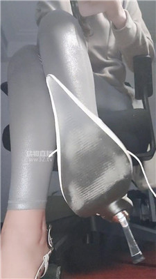 【倪小主】你只配看鞋底 260403-15