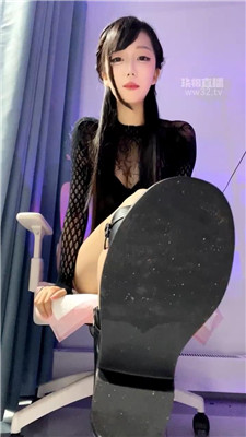 【兔妈妈】靴子白袜裸足混炸 260403-52