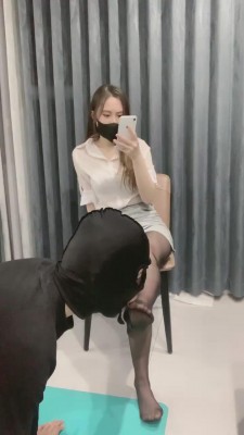 【欣蕊】素人模特调教贱狗 bf10149