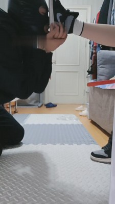 【肆虐】运动后AJ原味袜羞辱 bf10182