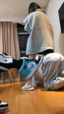 【关关】校草还是沦为脚下奴 bf10386