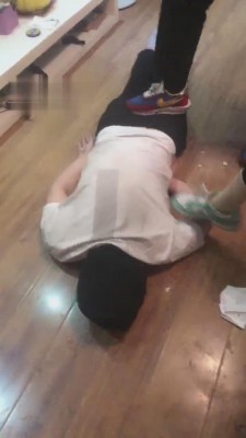 【训狗王】4s咀嚼食物赏赐贱狗 bf10493