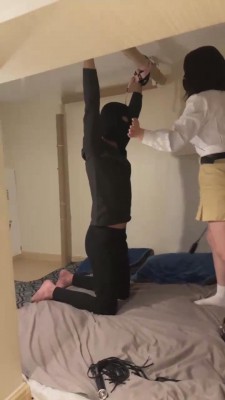 【绵绵兔】双S-密室暴力囚禁鞭打狗奴【双视角版】 bf10484