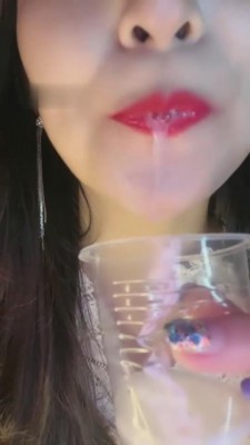 【鑫儿教头】被烟/浓痰口水呕吐物喂饱的感觉 bf10723