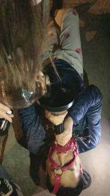 【天津桃桃】户外公厕旁逮住跟踪狗【双视角版】 bf11214