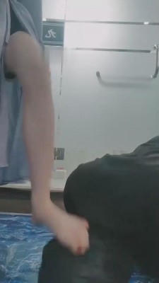 【77s】叫公主起床挨揍 bf11424