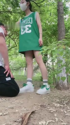 【罗宾】超美运动女神户外踩路人 bf11488