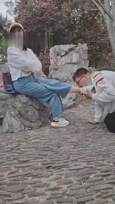 【乐姐】直播现场偶遇户外调教 bf11477