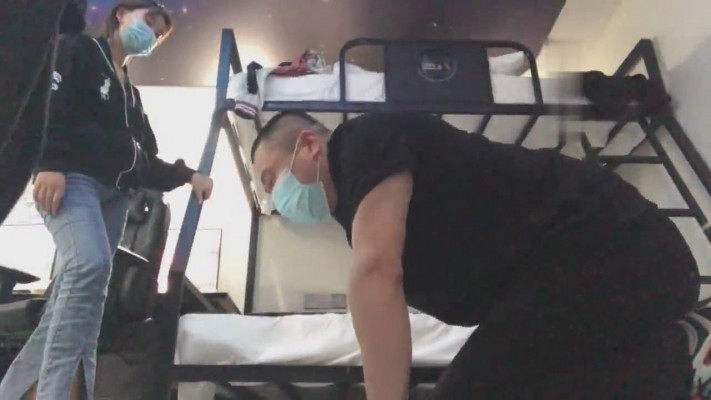 【77s】学生主重度爆踹 bf11586