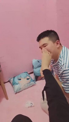 【重庆男神】女仆店开发女工作人员做S bf11588