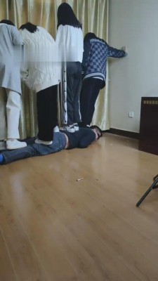 【最抗揍M】4素人S群踩群虐 bf11894