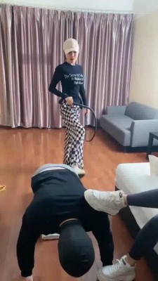 【二宝】超颜素人咀嚼喂食重口场 bf9303